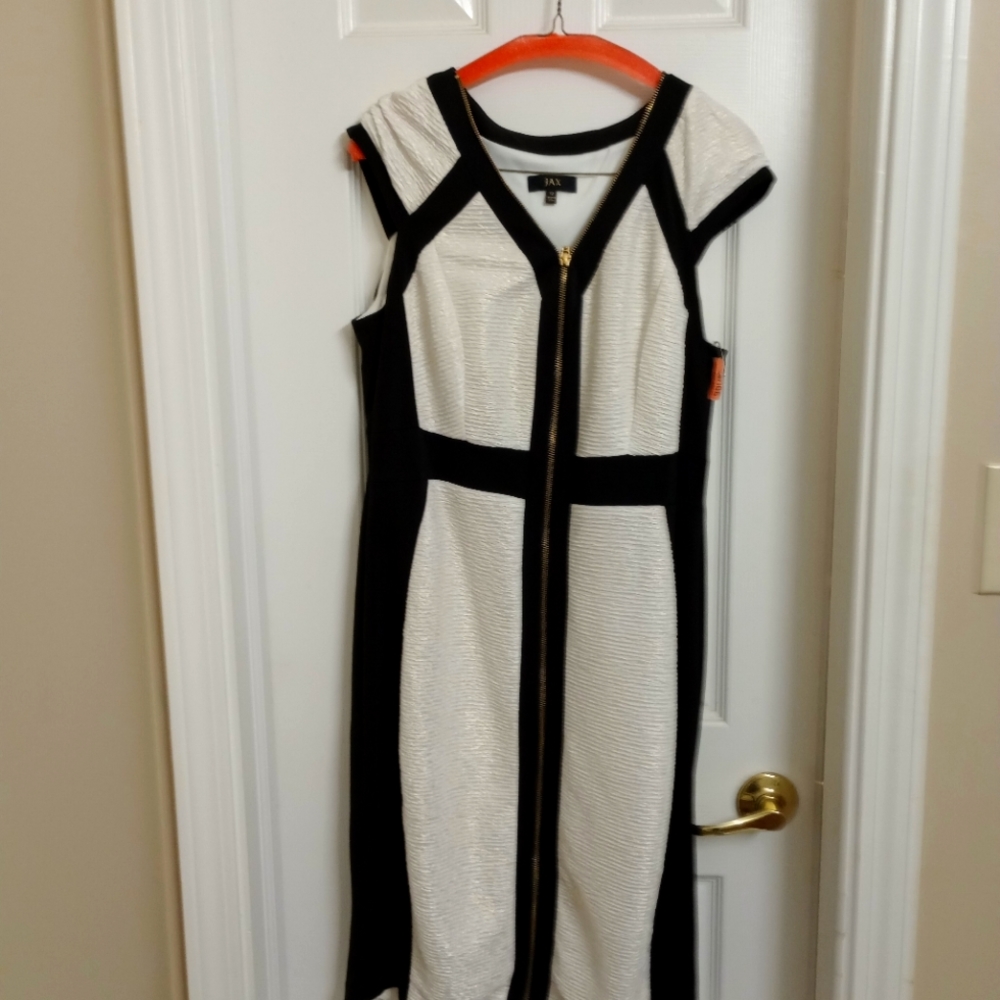 JAX Sheath Black and white with gold accents